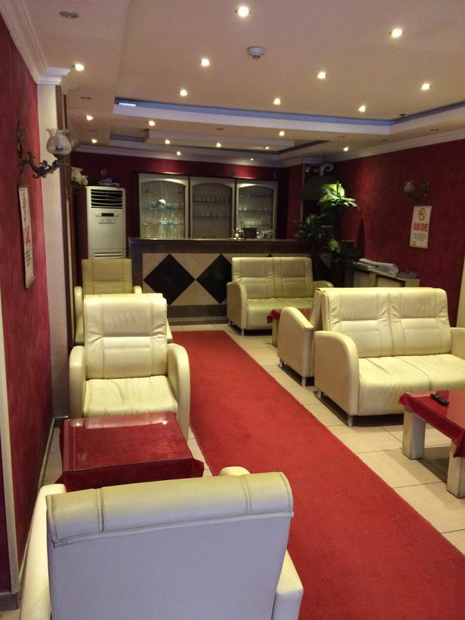 Red White Hotel Estambul Exterior foto
